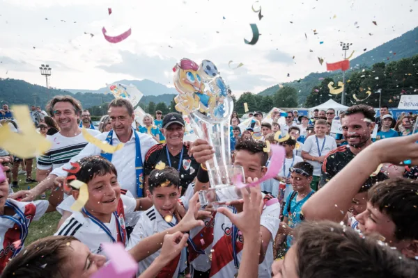 River Plate con il trofeo Pulcino d'Oro